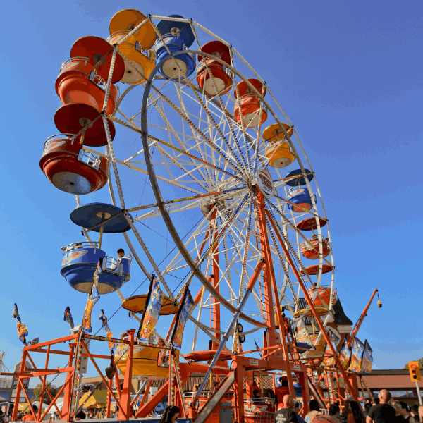 Ferris Wheel at Summer in the City Ferris Wheel at Summer in the City